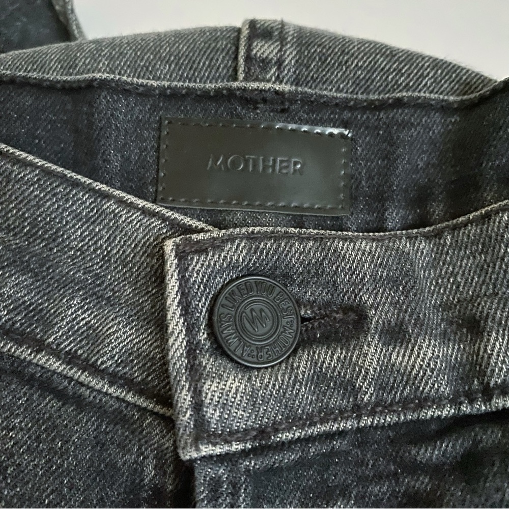 MOTHER The Vagabond Mini Fray Grey distressed Jean Skirt Troublemaker Next door - Picture 7 of 8